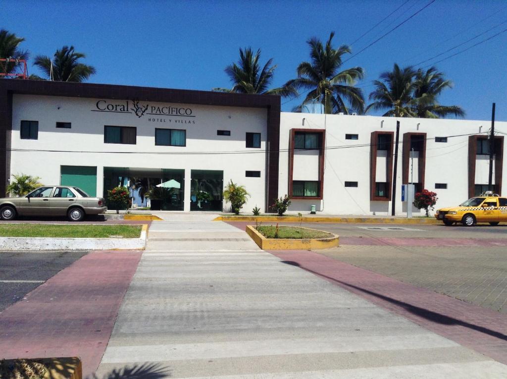 Coral Pacifico Hotel Y Villas Manzanillo Eksteriør billede